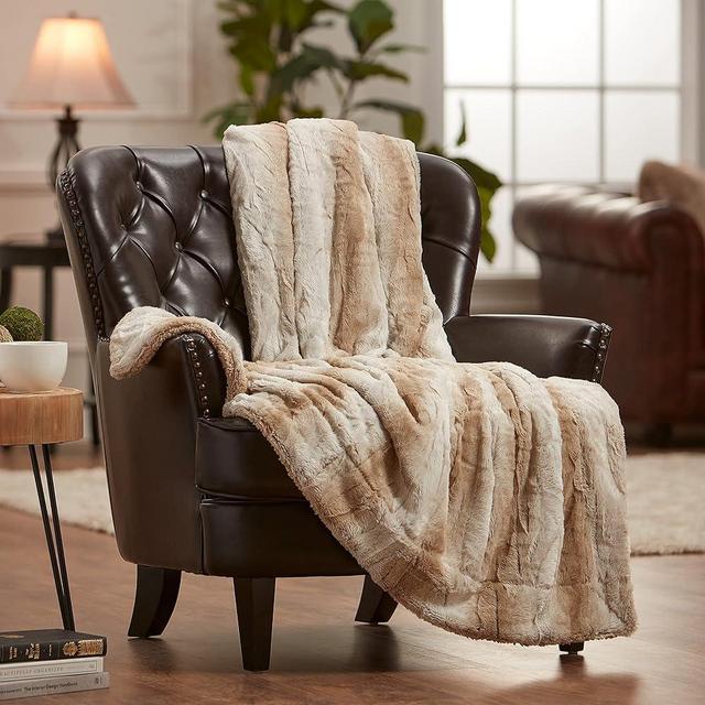 Chanasya Premium Faux Fur Ombre Throw Blanket - Super Soft, Lightweight Minky Blanket with Fuzzy Sherpa Side - 50" x 65” - Brown