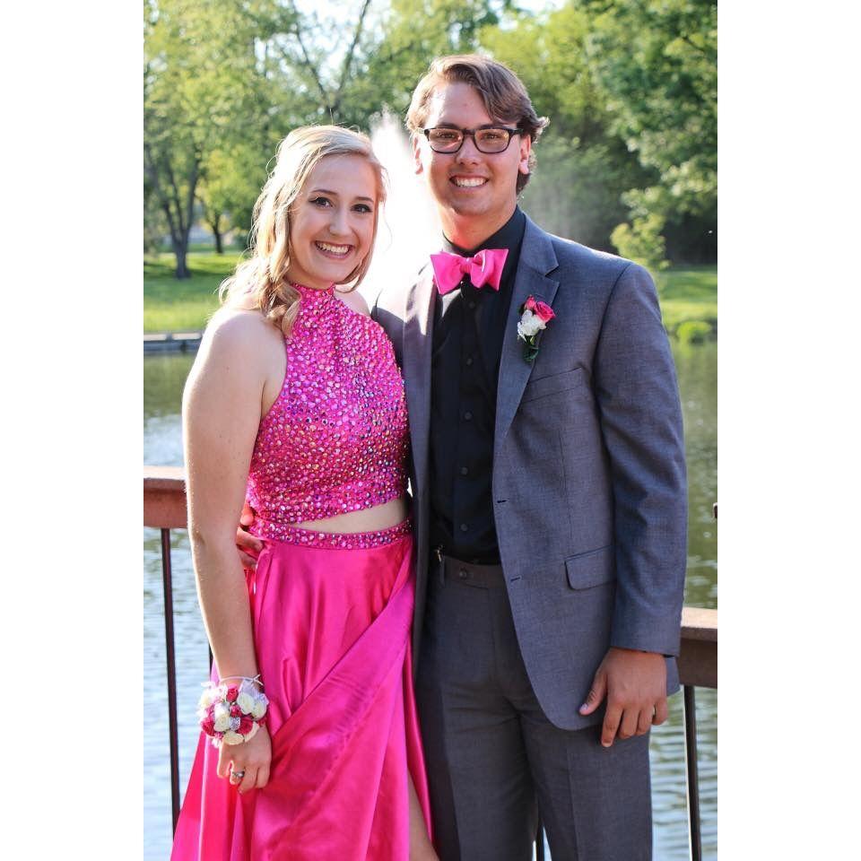 Senior Prom, 2 proms 1 Night!