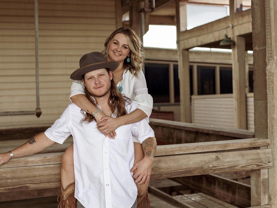 The Wedding Website of Chaye Darling and Jordan Keiser