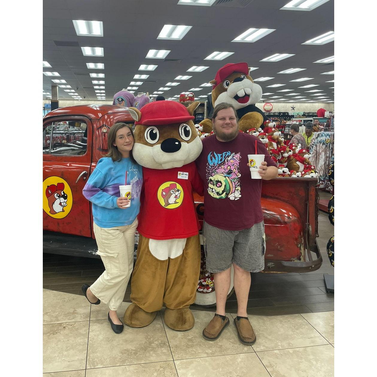 Pic with THE Buc-ee. 2023.