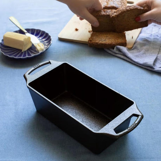 Lodge Cast Iron Loaf Pan - 8.5 x 4.5 Inch