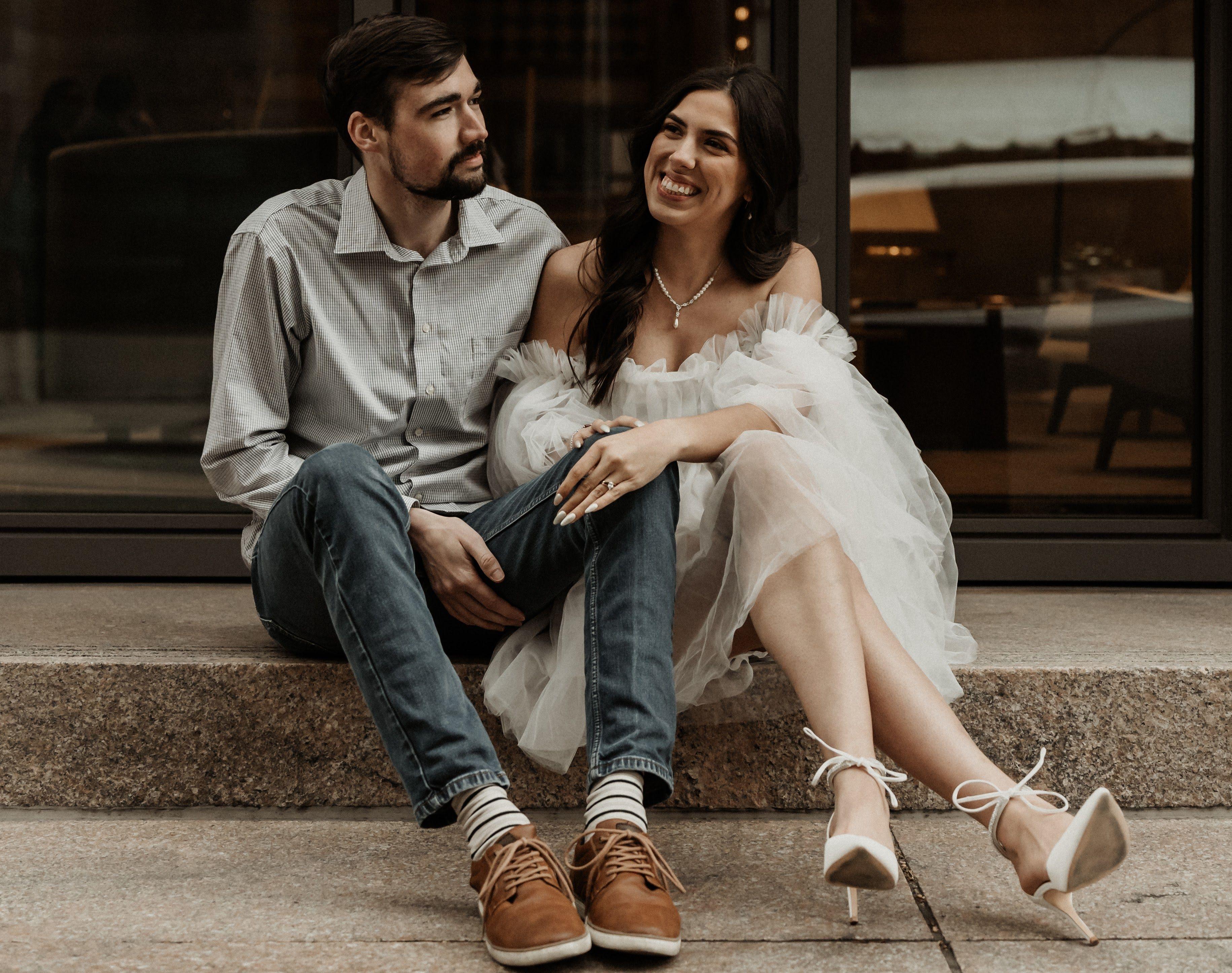 The Wedding Website of Anna Vergara and Perry Hill