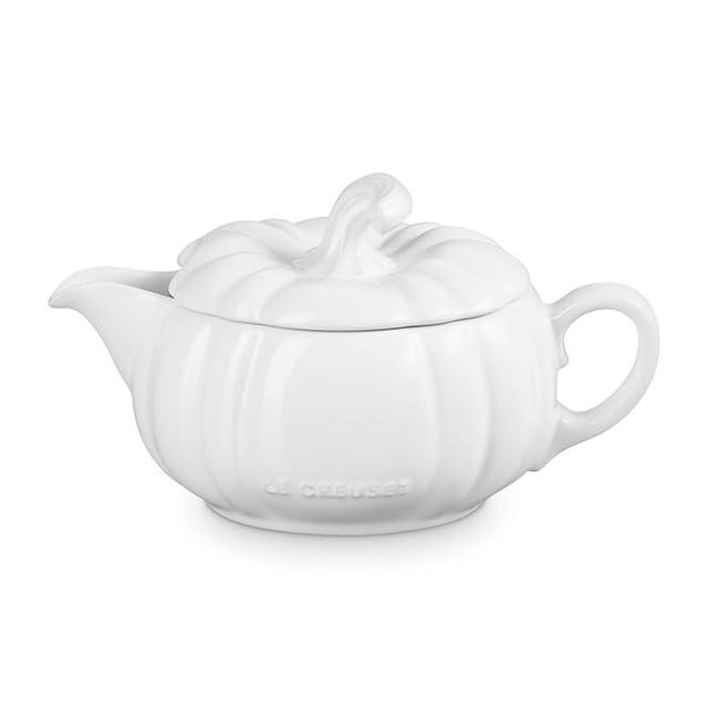Le Creuset Stoneware Pumpkin Gravy Boat with Lid, 14 oz., White