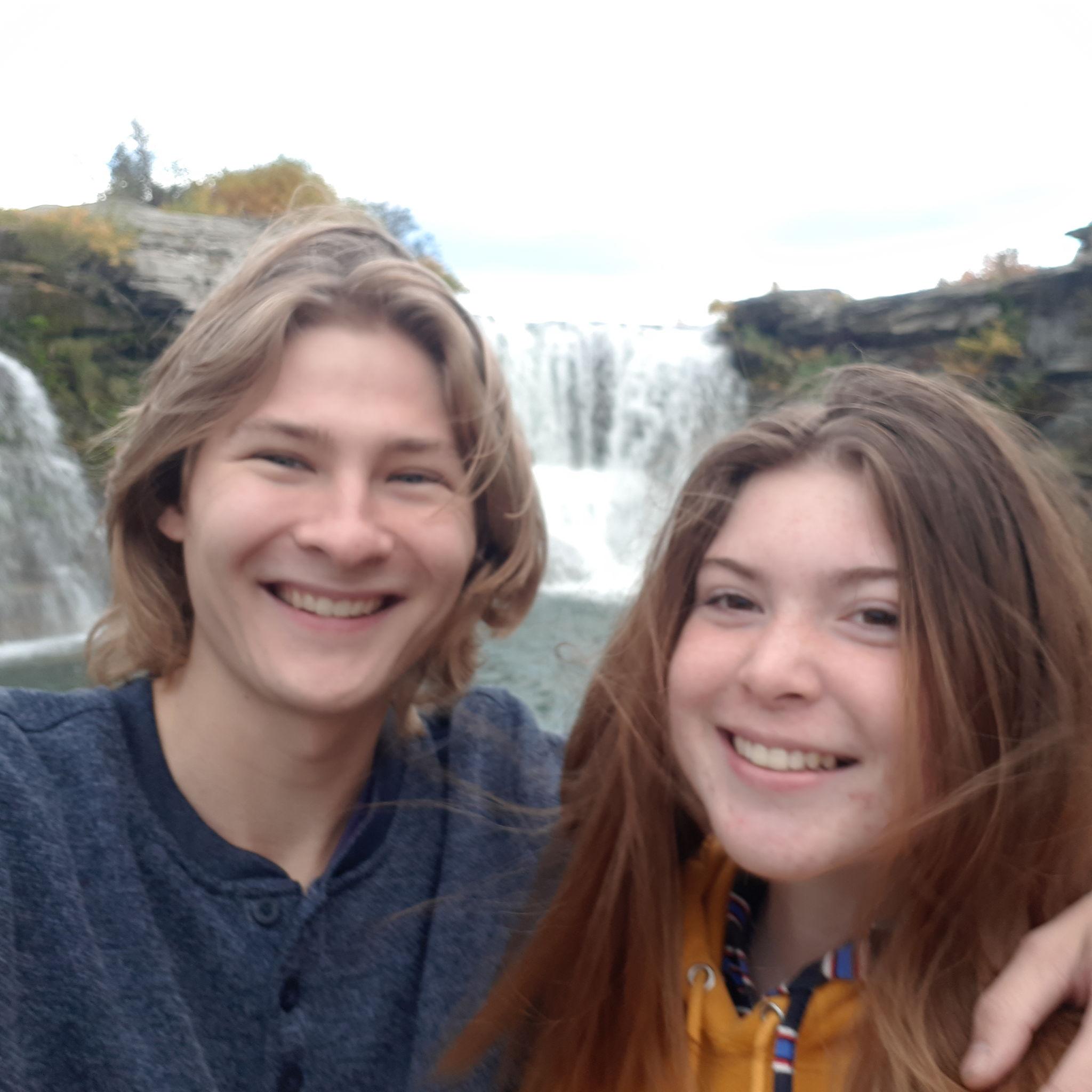 Sep 2021 - Took a trip to Lundbreck Falls while Tonia was living in Lethbridge for school.