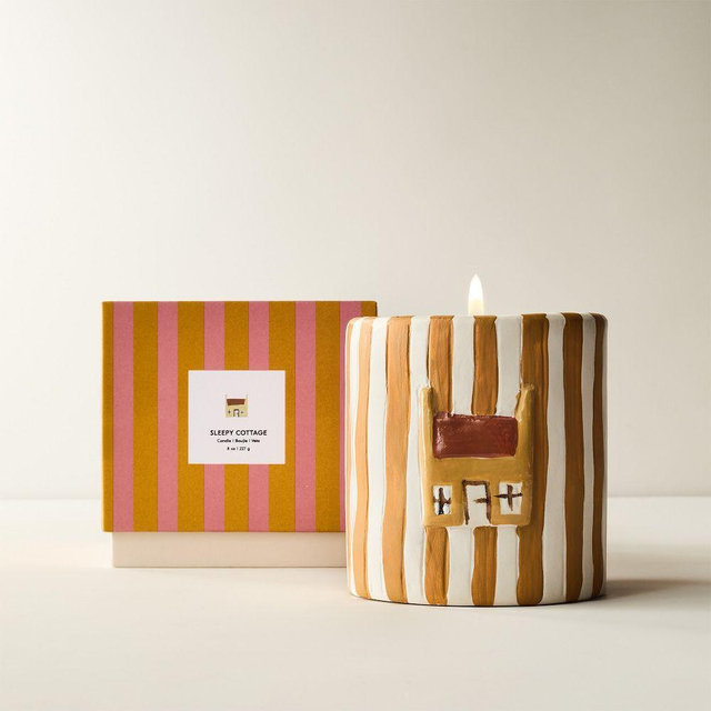 Emma Chamberlain Icon Filled Candle, Sleepy Cottage