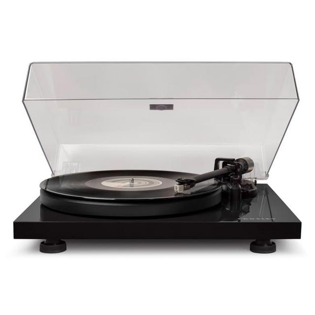 C6 Turntable in Walnut