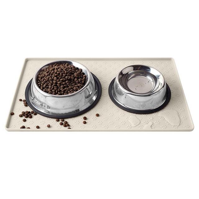 Coomazy Dog Cat Pet Feeding Mat, Silicone Waterproof Food Mat 0.4inch Raised Edges, Nonslip Pet Placemat Bowl Tray to Stop Food Spills and Water Messes Out to Floor