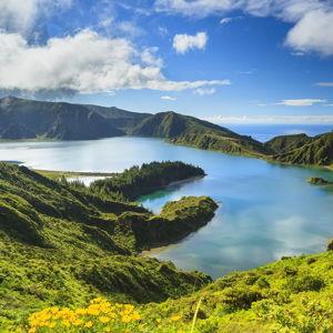 Lagoa do Fogo Volcano Tour