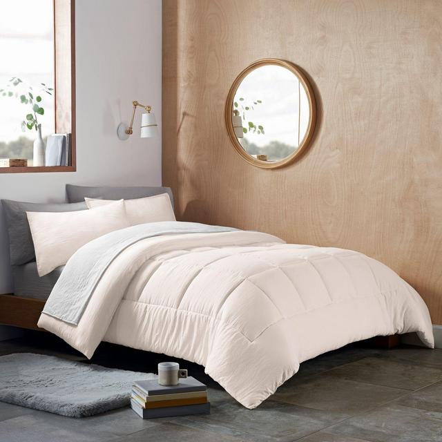 UGG® Devon 3-Piece Reversible King Comforter Set in Snow