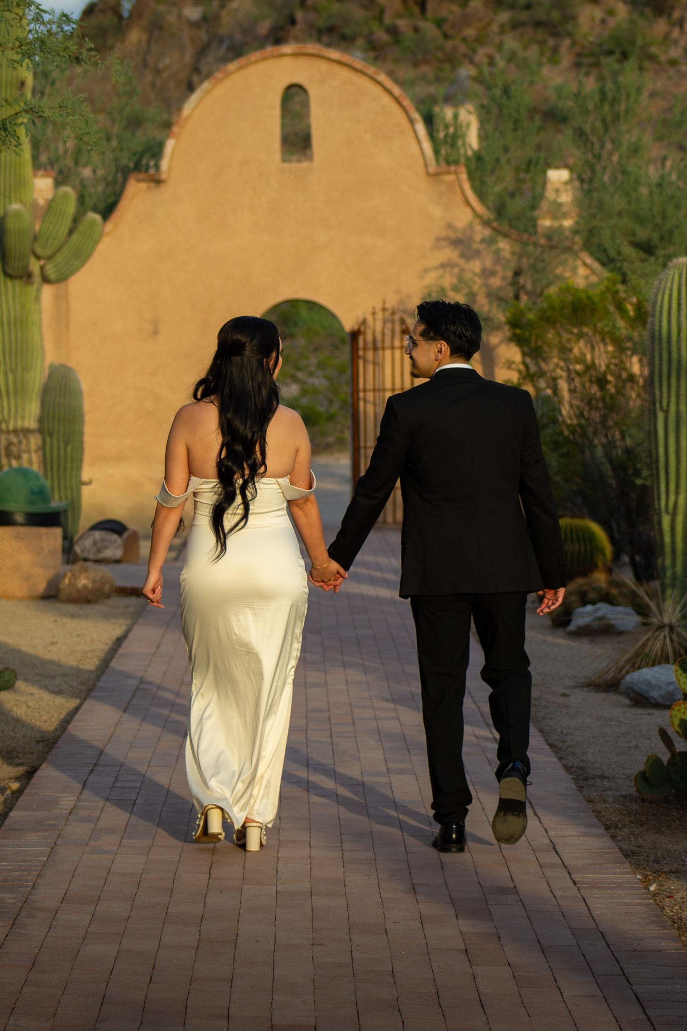 The Wedding Website of Oscar Valenzuela and Laylah Carper