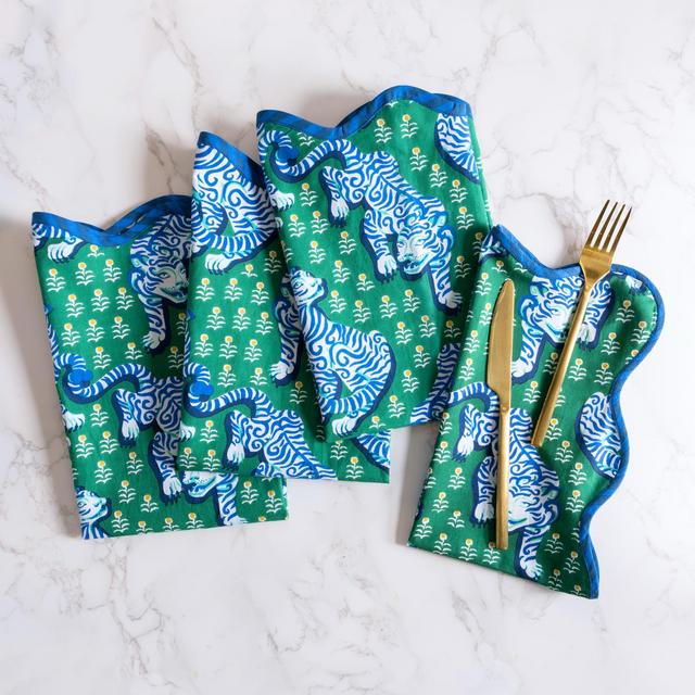 Tiger Queen Scalloped Dinner Napkins - Set of 4