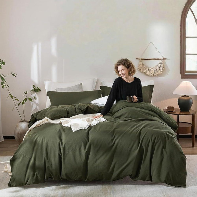 Warm Moment Linen Feel Duvet Cover Super King Size 108inch x 98inch,100% Washed Cotton Duvet Cover with Zipper Closure and 2 Pillowcases, Color of Olive Green