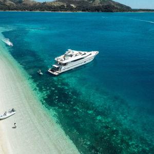 Yacht Charter/Island Hopping-Fiji