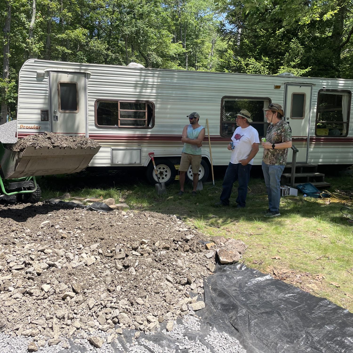 Gravlin at the lake