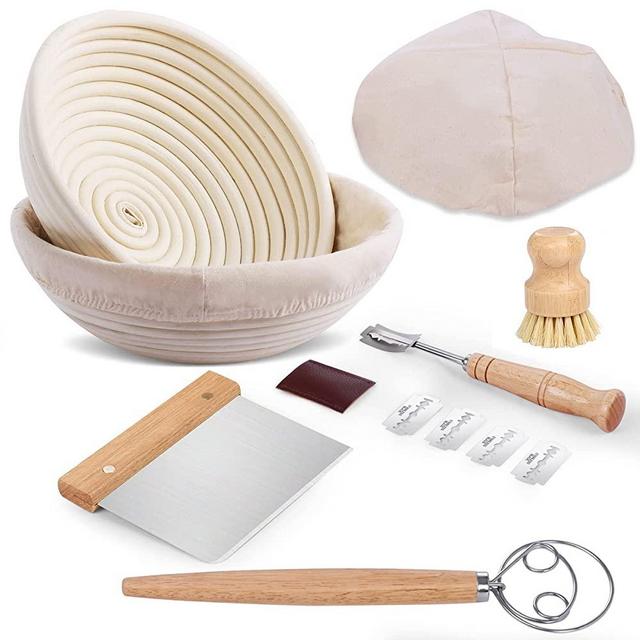 Bread Proofing Basket, 2 Set 9 Inch and 10 Inch Round Proofing Basket with Bread Lame and Dough Scraper and Linen Liner Bread Making Tools for Professional and Home Bakers