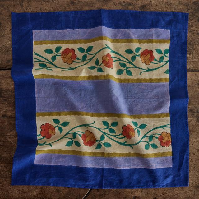 Lisa Corti, Varanasi Pervinch Napkin