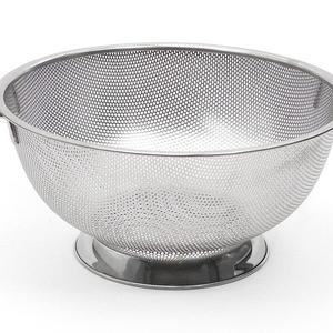 RSVP Endurance Precision Pierced 18/8 Stainless Steel Colander, 5 Quart (PUNCH-5)