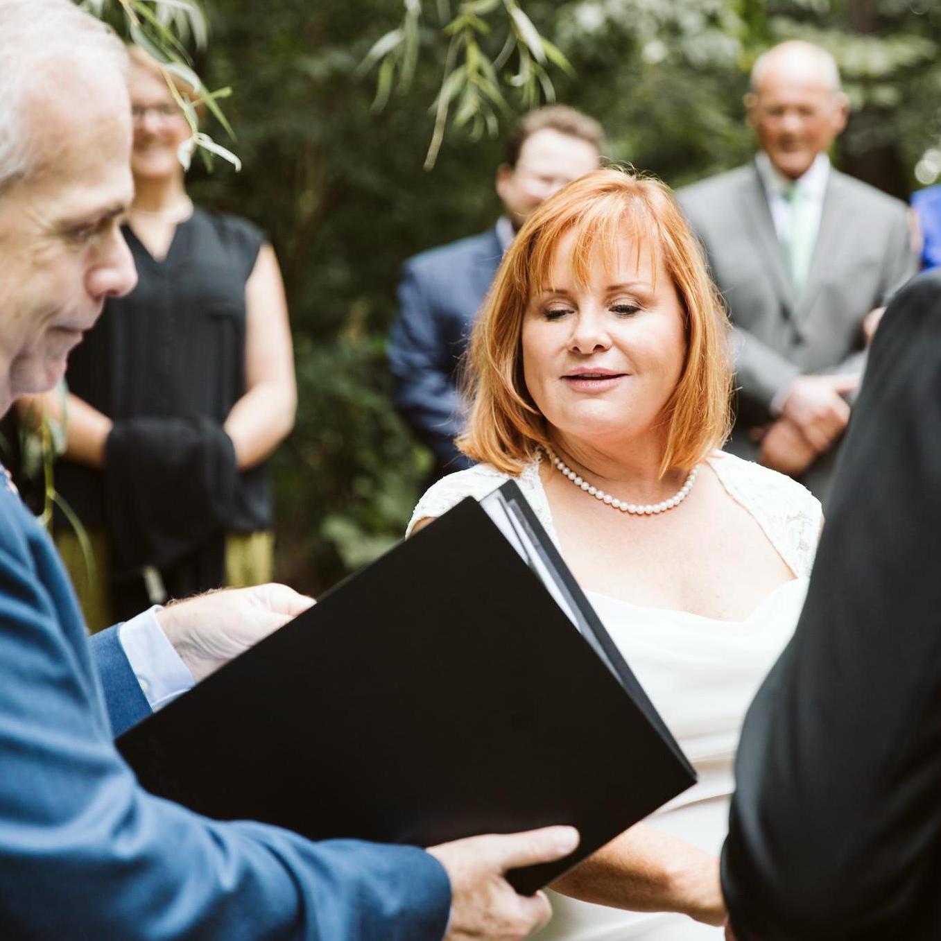 Terri's thinking "I better see what he's reading there"  
Steve's thinking "She is so nosey"
