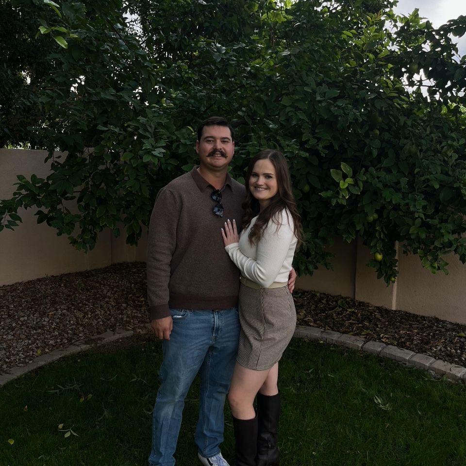Thanksgiving 2025 - when everyone knew we were getting engaged in two days except McKenna