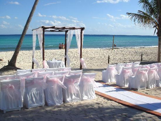 The Wedding Website of Brooke Waite and Matthew Gilton