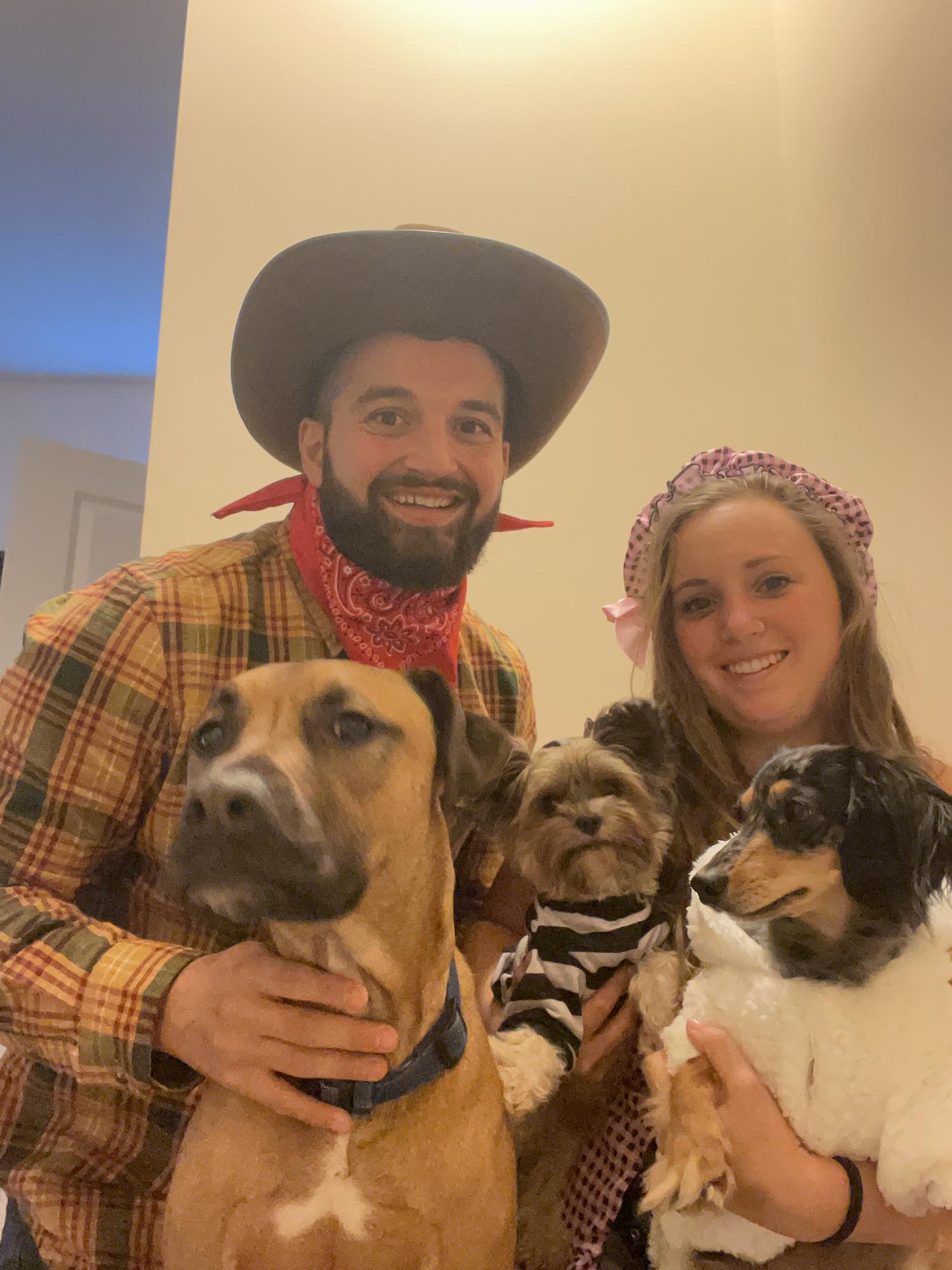 Family photo
-Halloween 2021