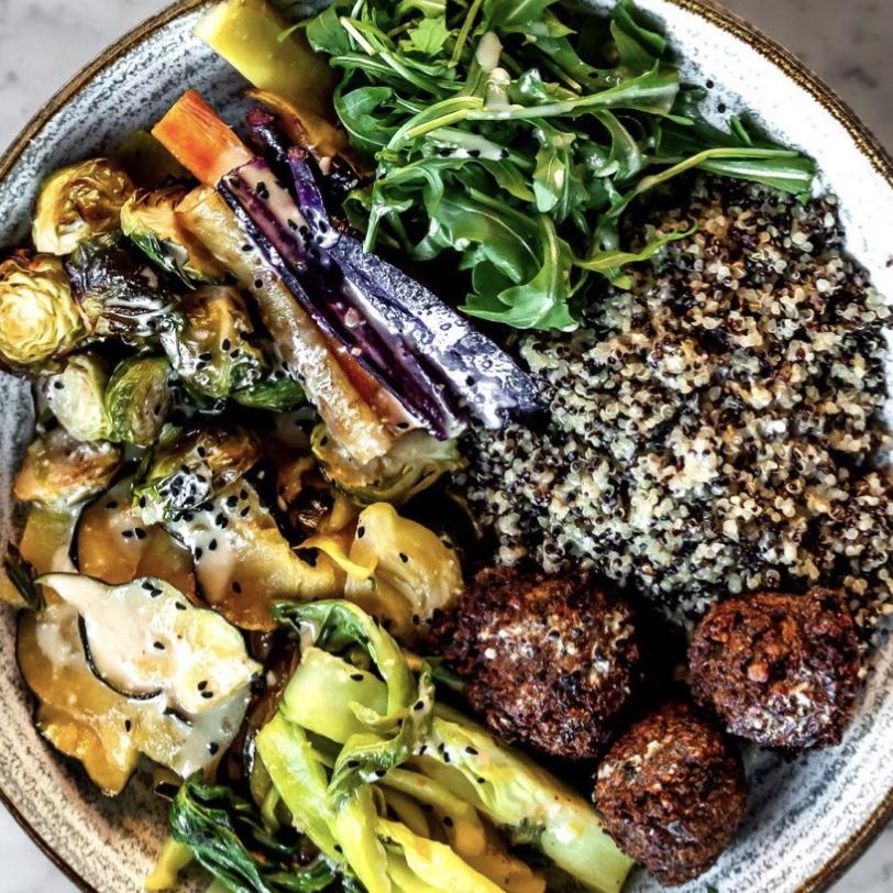 Harvest Bowl (vegan and gf)
-quinoa, seasonal vegetables, crispy chickpeas, spicy kale falafel, tahini vinaigrette