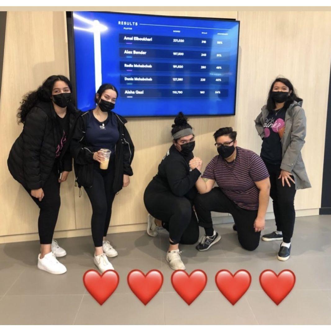 Fighting aliens with Radia's sisters