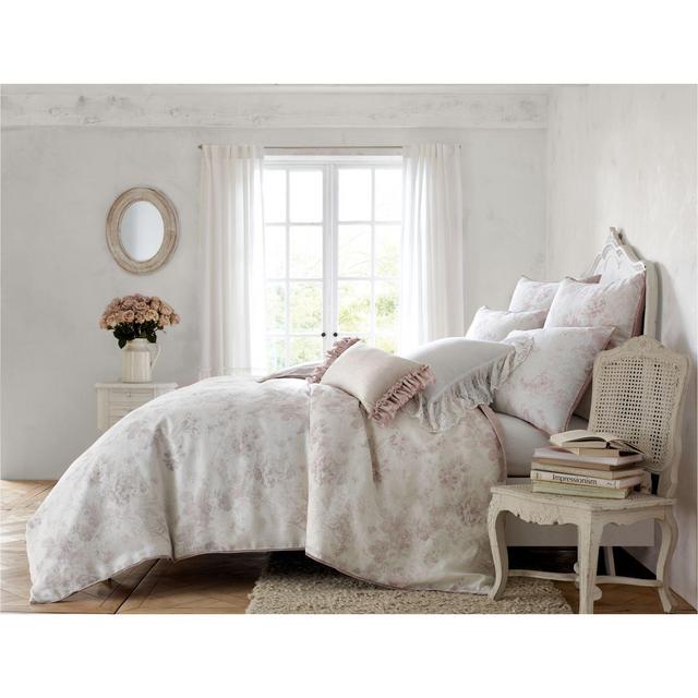 Wamsutta® Vintage Floral Full/Queen Duvet Cover in Blush