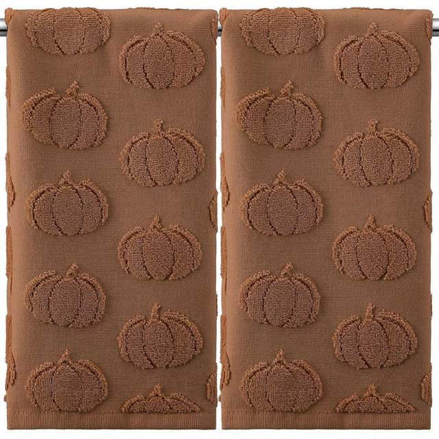 Mindsoft 2 Pcs 3D Brown Pumpkin Jacquard Fall Hand Towels for Bathroom Pumpkin Towels Thanksgiving 100% Cotton Soft Absorbent Decorative Weave Bathroom Decor Gift, 13.7 x 29.5 Inch