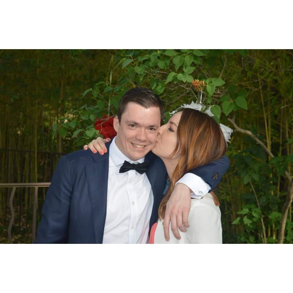 Romantic picture on Christophe's brother's big day 💖!