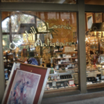 Churchill & Lacroix, Antiquaire