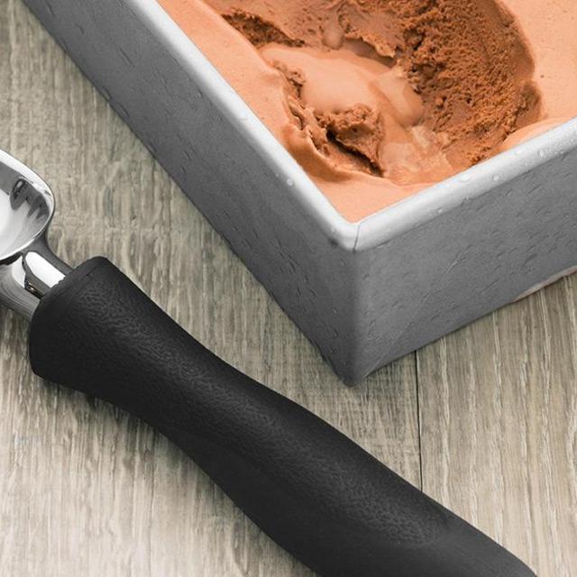 Cutco Ice Cream Scoop