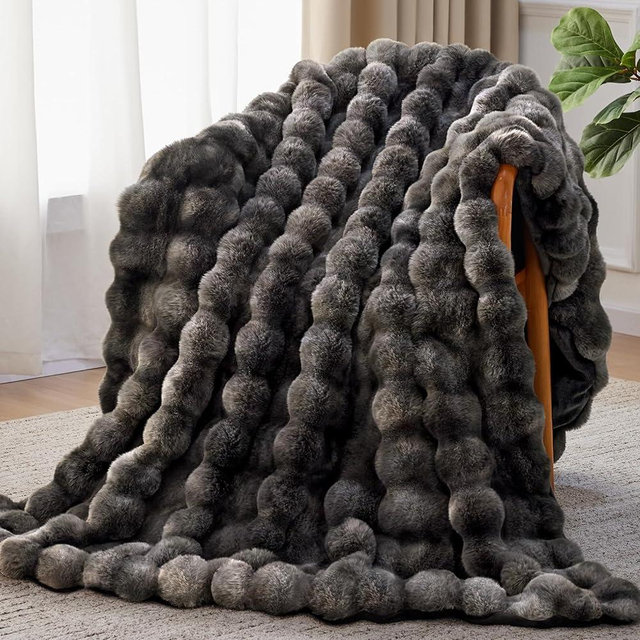 Anysay Faux Fur Throw Blanket, 1000GSM Fluffy Soft Bubble Blanket for Couch Bed, Cozy Plush Warm and Thick Blanket, Fuzzy Rabbit Lola Throw for Living Room Bedroom 80''*90'' Tie-dye Grey