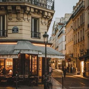 Secret Food Tour in Paris