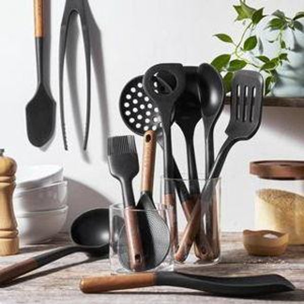 Staub Silicone with Wood Handle Cooking Utensil Sets