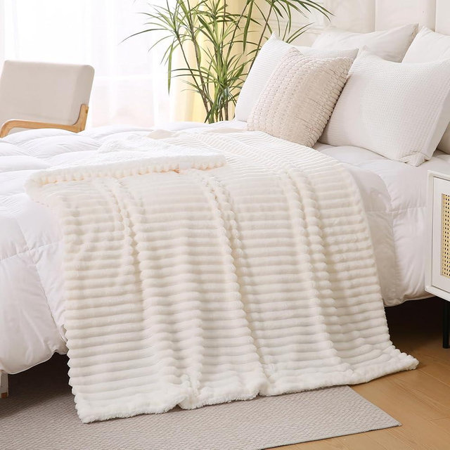 Linecooo Cream White Sherpa Fleece Throw Blanket 90”×90” for Couch Sofa Bed,Super Soft Cozy Plush Double Side Thick Flannel Blanket with Striped Design Lightweight for Adults,Woman,Girls