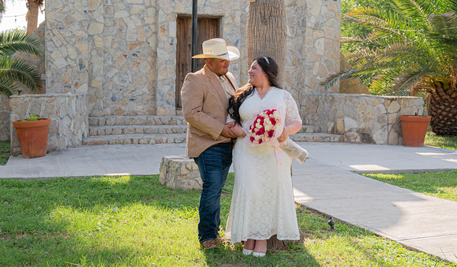 The Wedding Website of Dulce P Martinez and Benjamin Olvera Jr