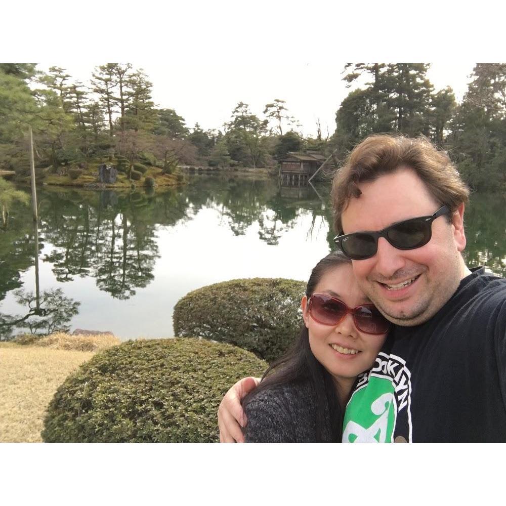 Kenrokuen in Kanazawa, Ishikawa prefecture in Japan. Kenrokuen is so beautiful park. Ishikawa is Risa's mother's home. We visited Risa's grandmother. Colin met her grandma for the first/last time.
