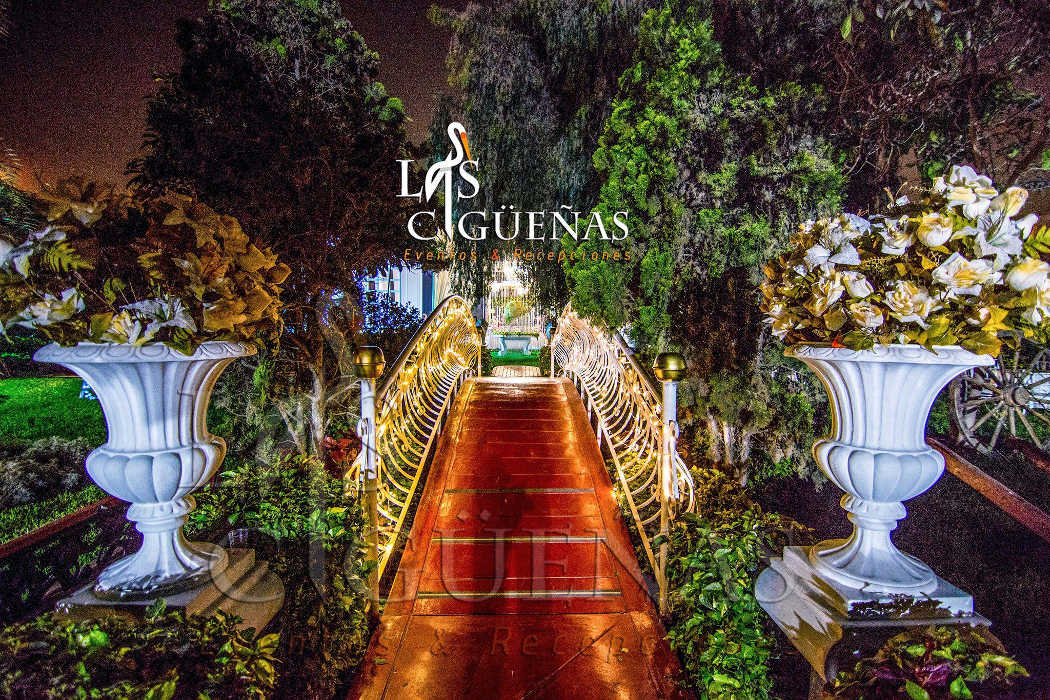 The Wedding Website of Jelena Meneses and Brandon Ingles