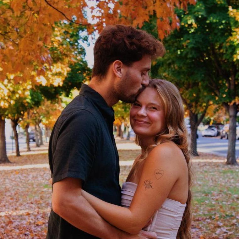 Engagement pictures! Taken October 2024, Monument Avenue