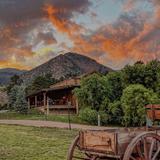 Flying W Ranch Chuckwagon Suppers and Original Western Stage Show