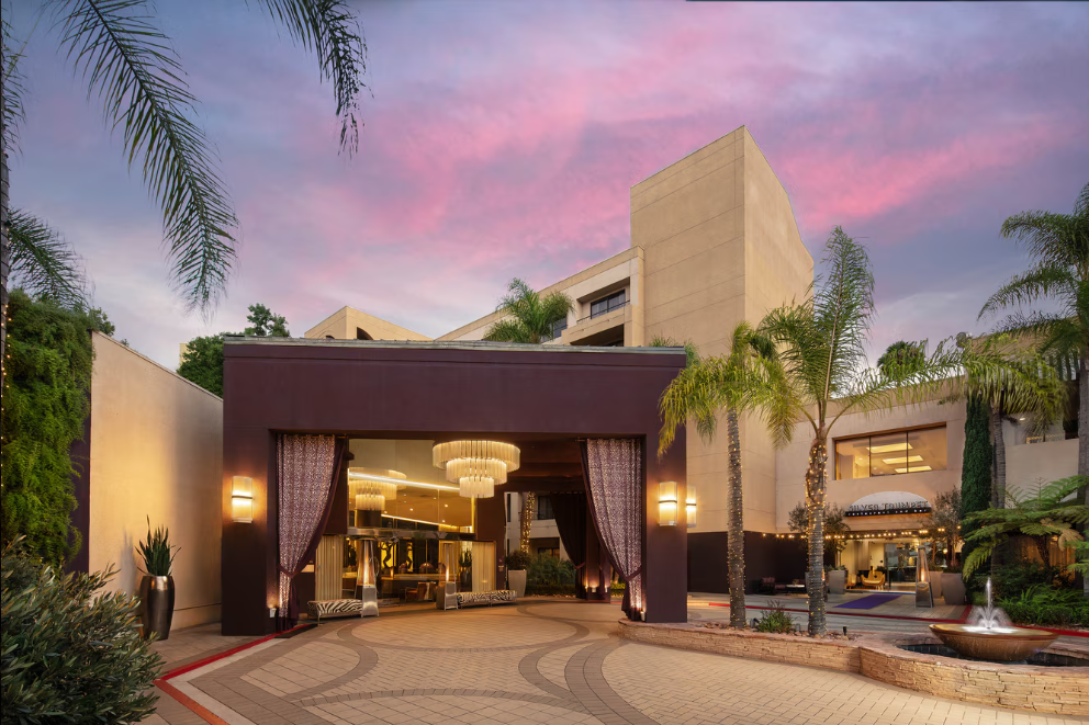 The Wedding Website of Jasmine Leiva and Tony Vicario
