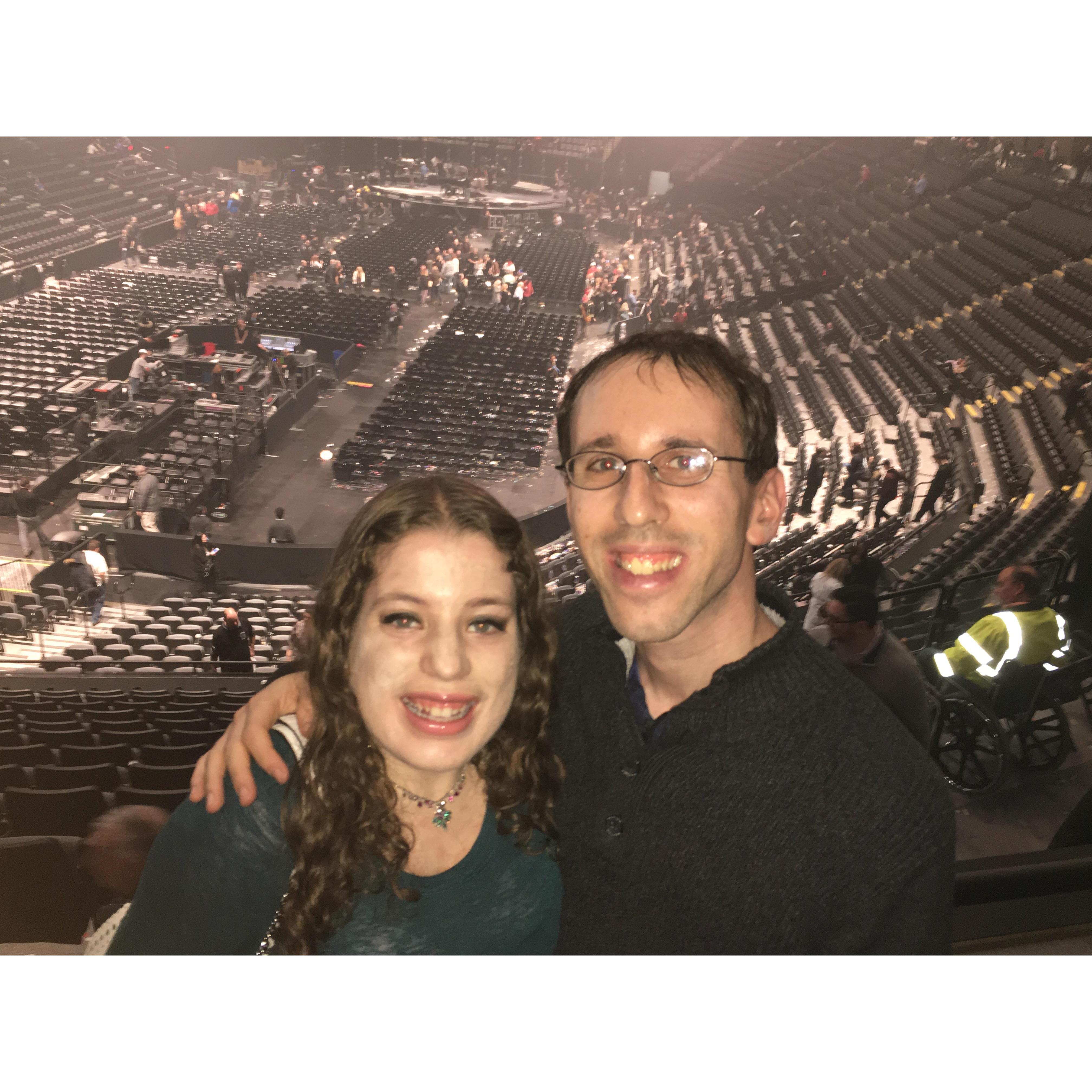 Ringing in 2019 with Billy Joel at the Nassau Veterans Memorial Coliseum.
December 31, 2018 - January 1, 2019