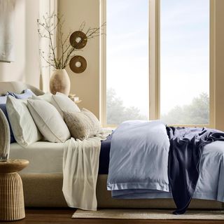 Signature Hemmed Organic 3-Piece Duvet Set