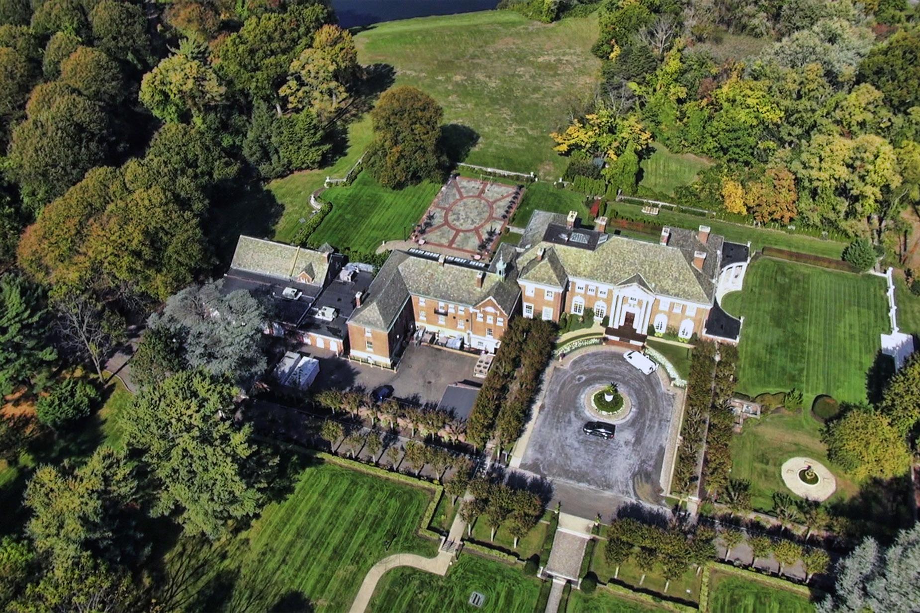 The Wedding Website of Dominic DeMaio and Alexandra Christensen