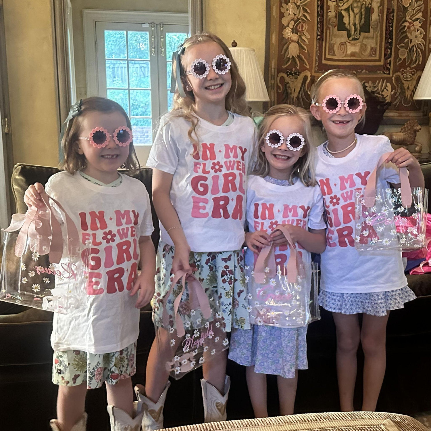 Reeves, Mayfield, Grace & Bailey.
Mayfield & Reeves (John's cousin, Paul Morrow's, daughters)
Bailey & Grace (John's brother, Paul Gillespie's, daughters)