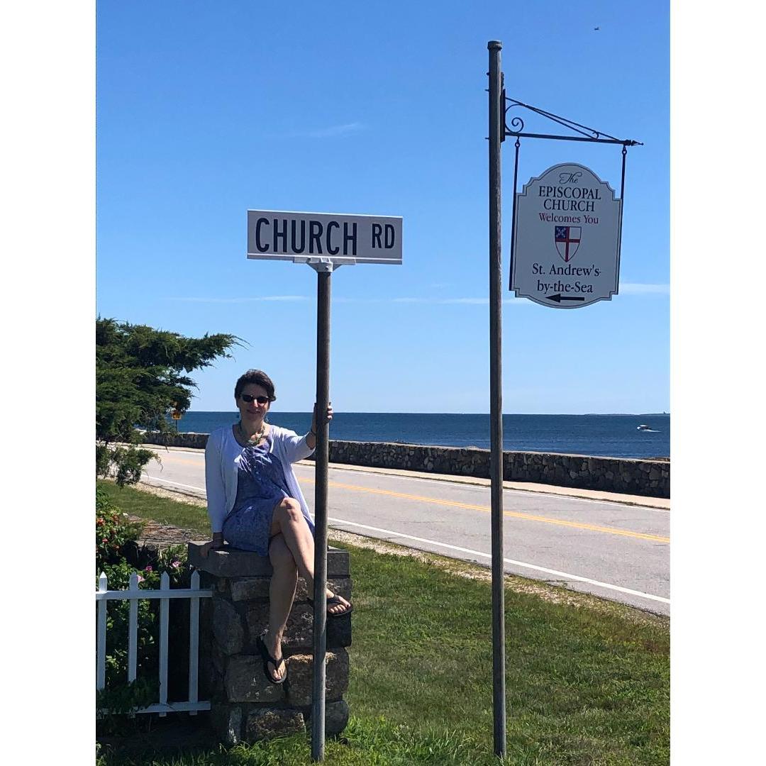 The entrance to church road can be a bit tricky to spot! Especially with the gorgeous ocean view distracting drivers!