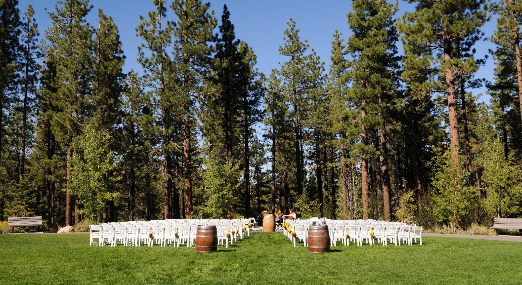 The Wedding Website of Jennifer Beach and Andrew Sensibaugh
