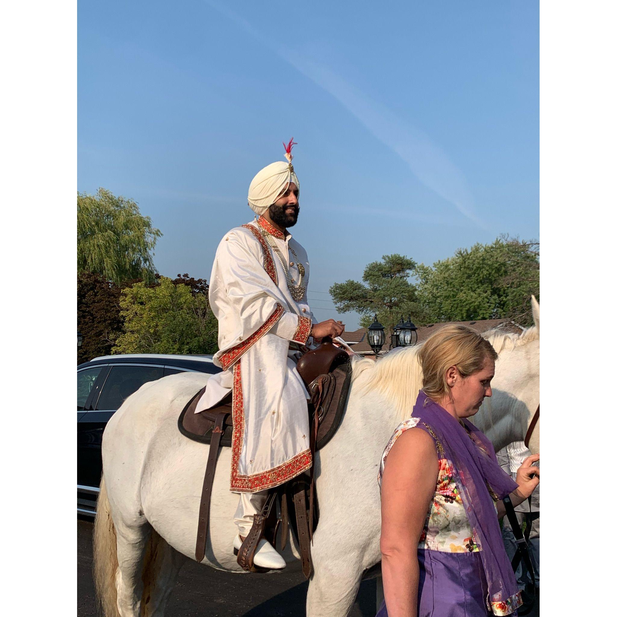 Anand Karaj - grooms arrival