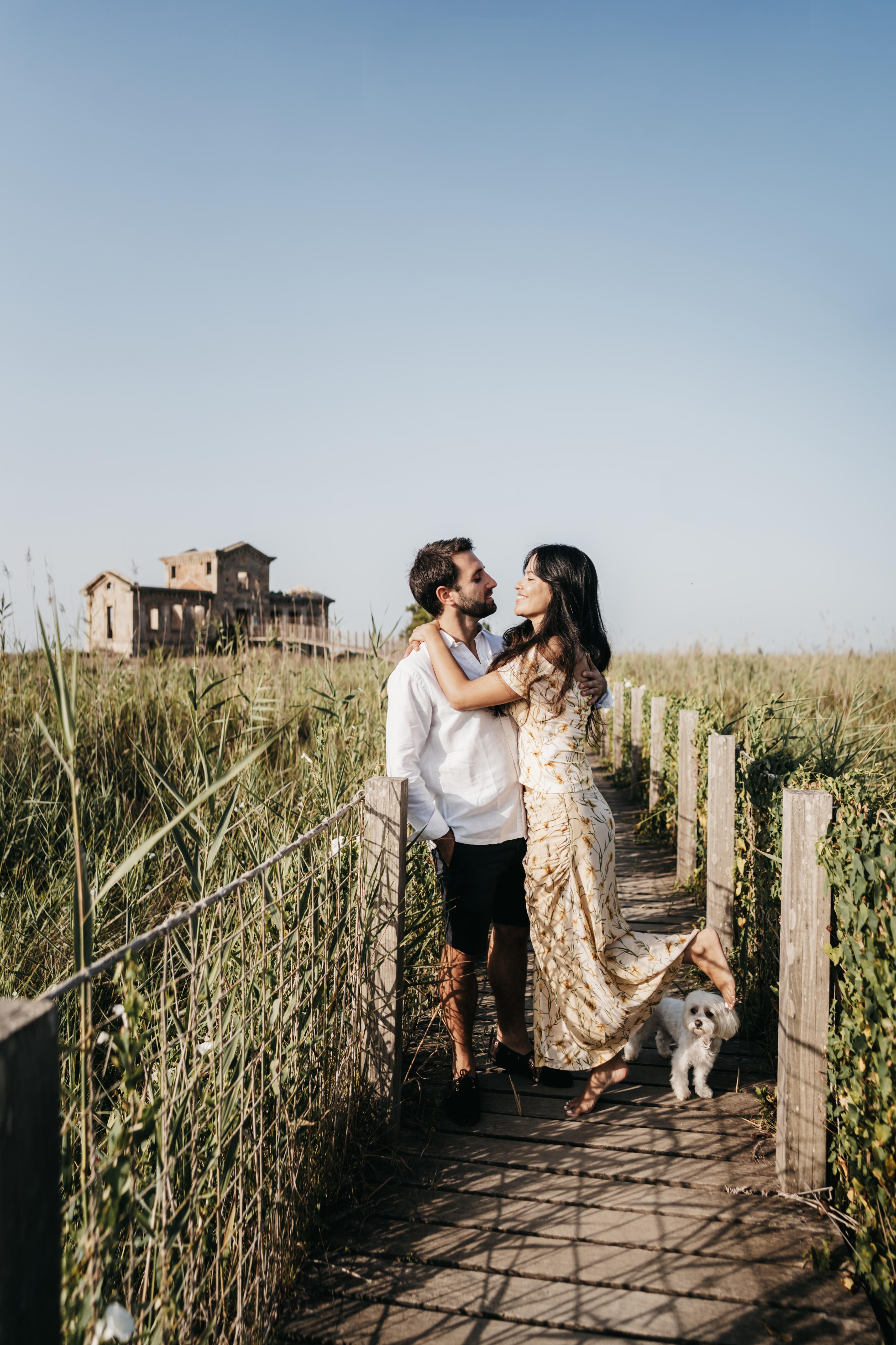 Júlia Peguera y Enric Botella, de boda: El bonito vestido de ella, image size:3413x5120